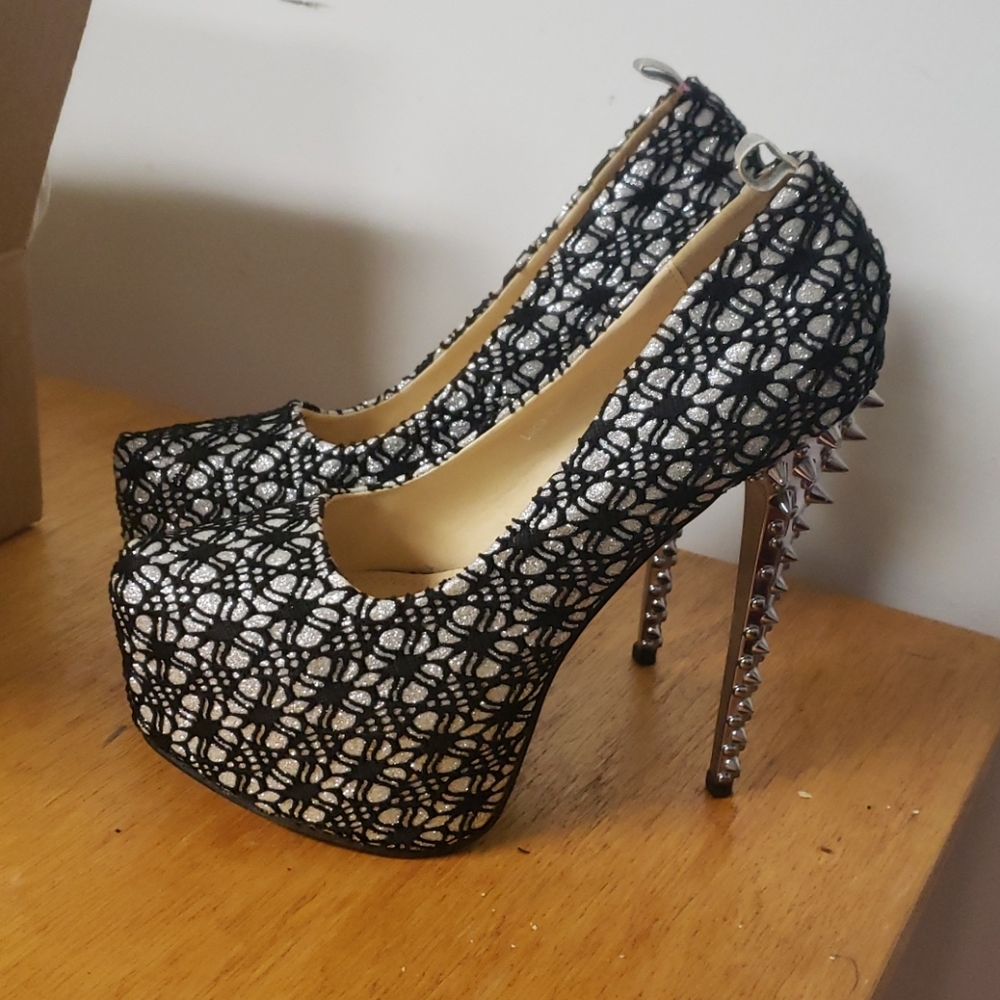 Spike pumps